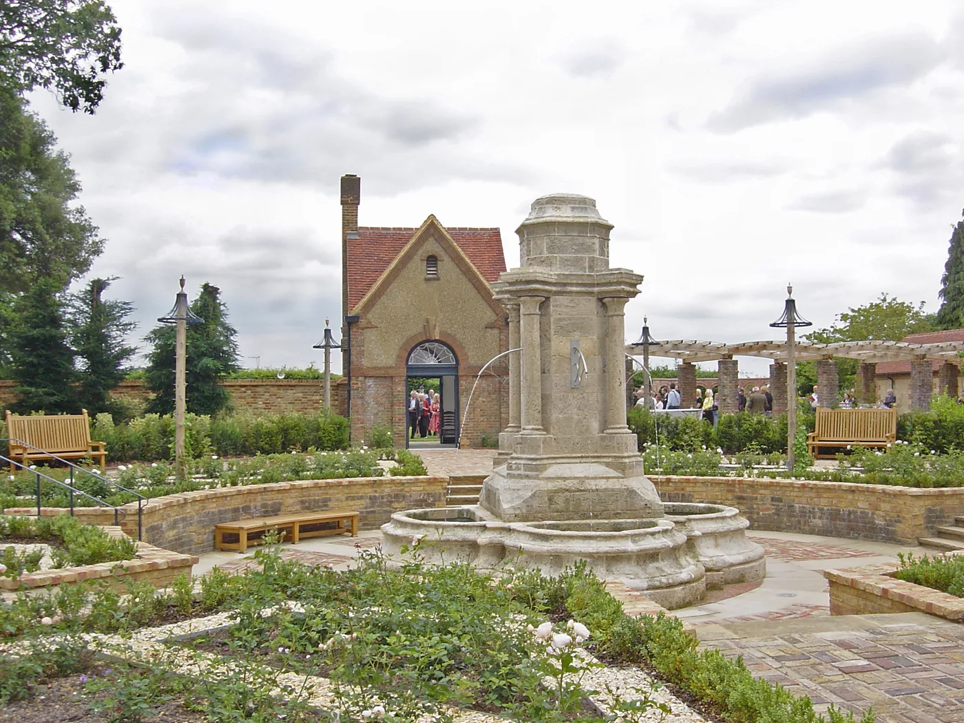 Bushey Rose Garden, restored and holding both a Green Flag and Green Heritage accreditation
